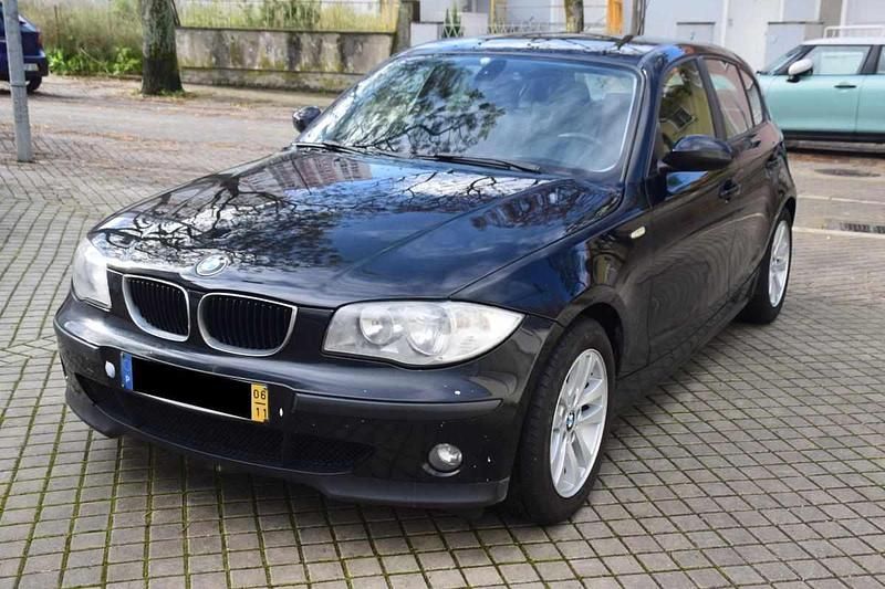 Preto Usado 2006 BMW 118 Citadino | € 7.950 (Bom preço) - Imagem 1/4