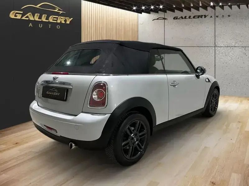 Usado Mini Cooper D Cabriolet 112 HP (82 kW) 2012 Prateado Cabrios