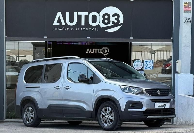Cinzento Usado 2022 Peugeot e-Rifter Monovolume | € 21.990 - Imagem 1/1