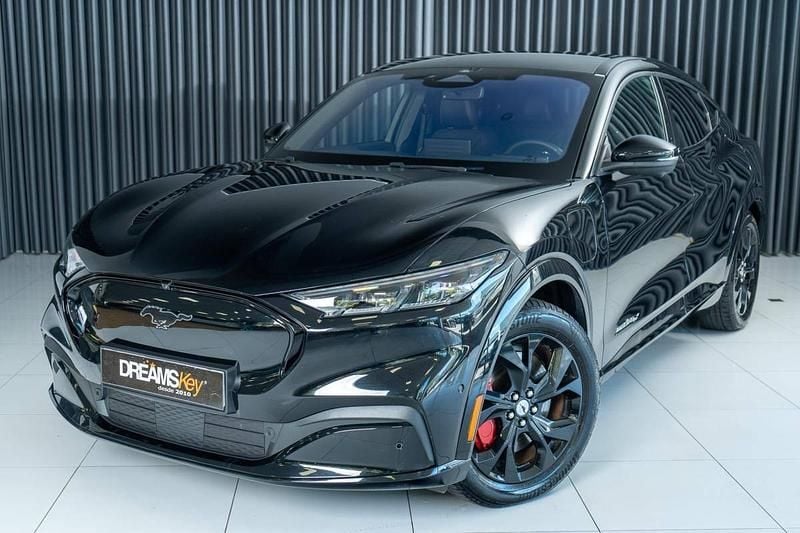 Preto Usado 2024 Ford Mustang Mach-E SUV | € 44.900 (Bom preço) - Imagem 1/4