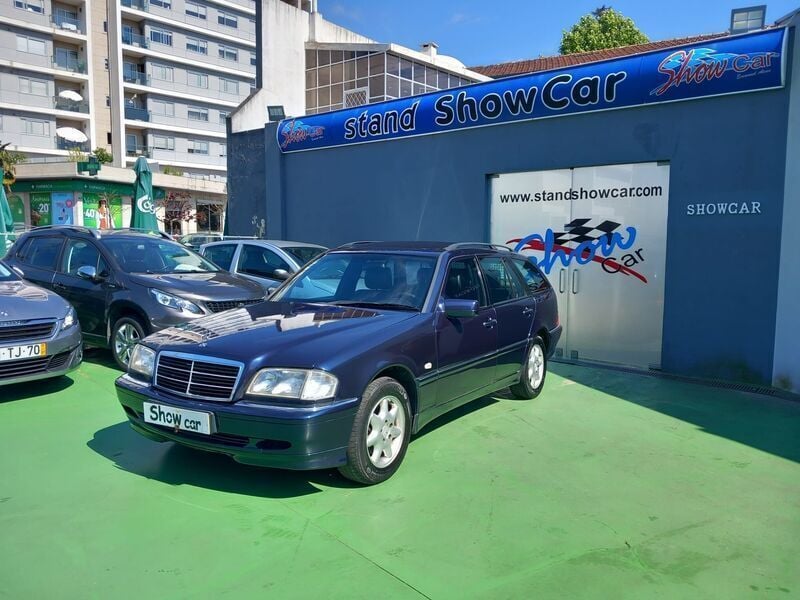 Azul Usado 1999 Mercedes C220 Elegance Carrinha | € 3.790 - Imagem 1/4