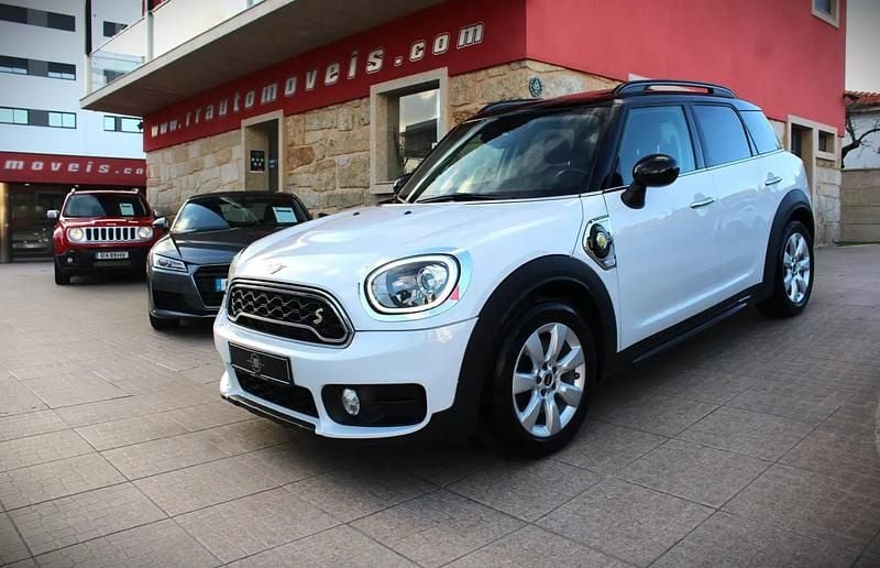 Branco Usado 2018 Mini Cooper Countryman SUV | € 17.990 (Preço justo) - Imagem 1/4