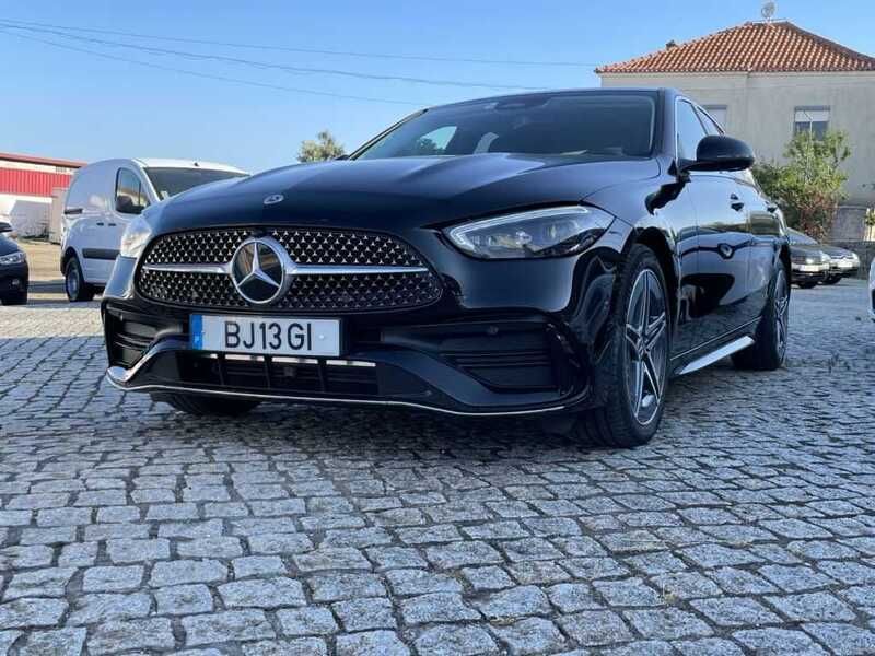 Preto Usado 2024 Mercedes C300e AMG line Sedan | € 54.750 (Preço justo) - Imagem 1/4