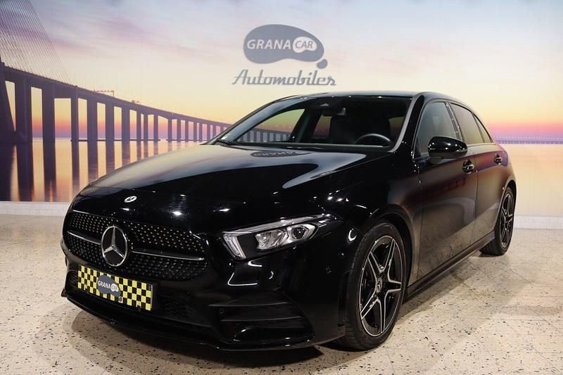 Preto Usado 2022 Mercedes A180 AMG line Sedan | € 29.850 (Bom preço) - Imagem 1/4
