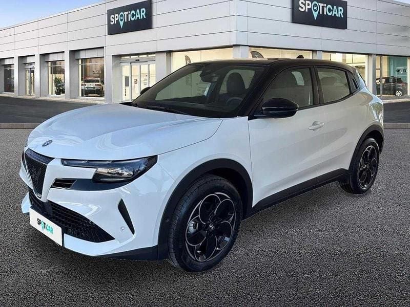 Branco Usado 2025 Alfa Romeo Junior SUV | € 32.900 - Imagem 1/4