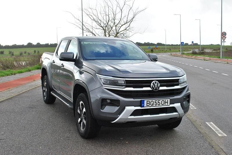 Usado VW Amarok Style 204 HP (150 kW) 2025 Cinza Pickup