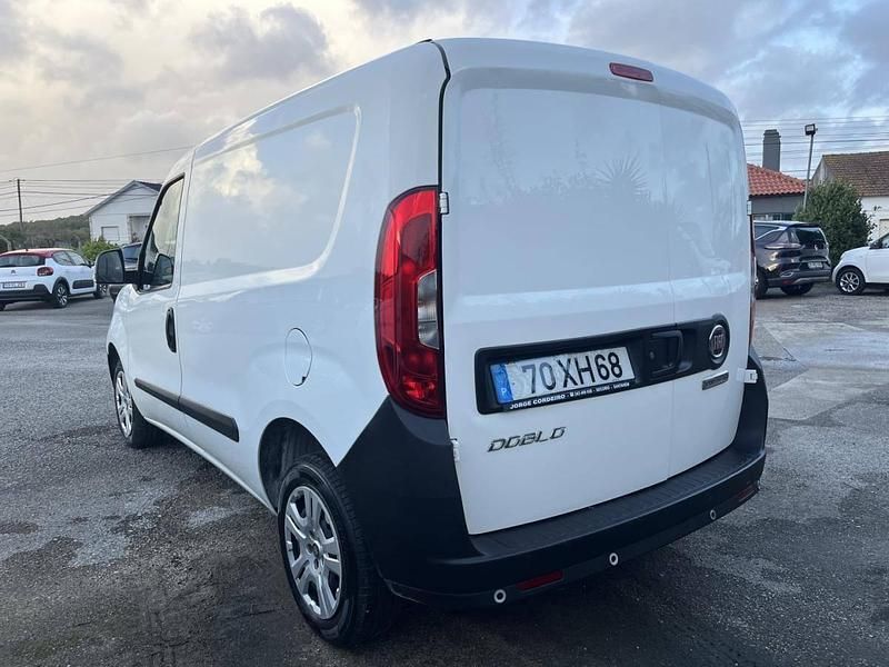 Usado Fiat Doblò 95 HP (69 kW) 2019 Branco Monovolume