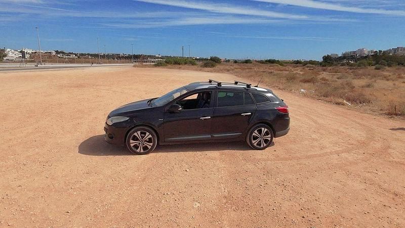Usado 2011 Renault Mégane III Bose Edition Sedan | € 5.000 (Preço justo) - Imagem 1/4