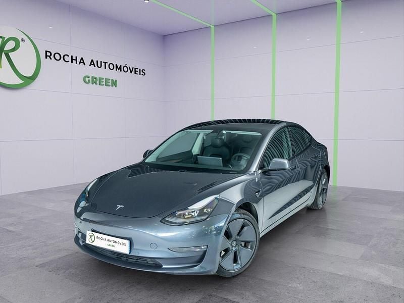 Cinza Usado 2022 Tesla Model 3 Standard Range Sedan | € 29.999 (Preço justo) - Imagem 1/4