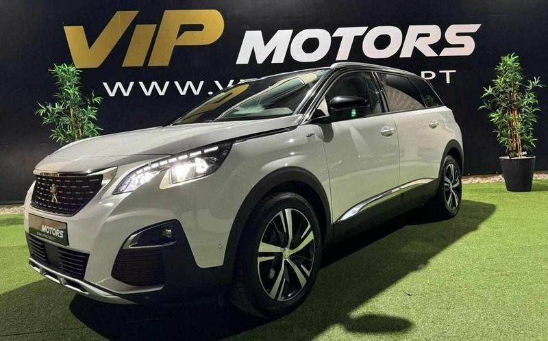 Usado Peugeot 5008 130 HP (95 kW) 2020 Branco Monovolume