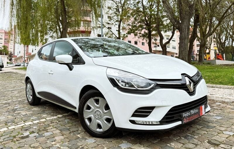 Branco Usado 2019 Renault Clio IV Zen | € 10.490 (Bom preço) - Imagem 1/4