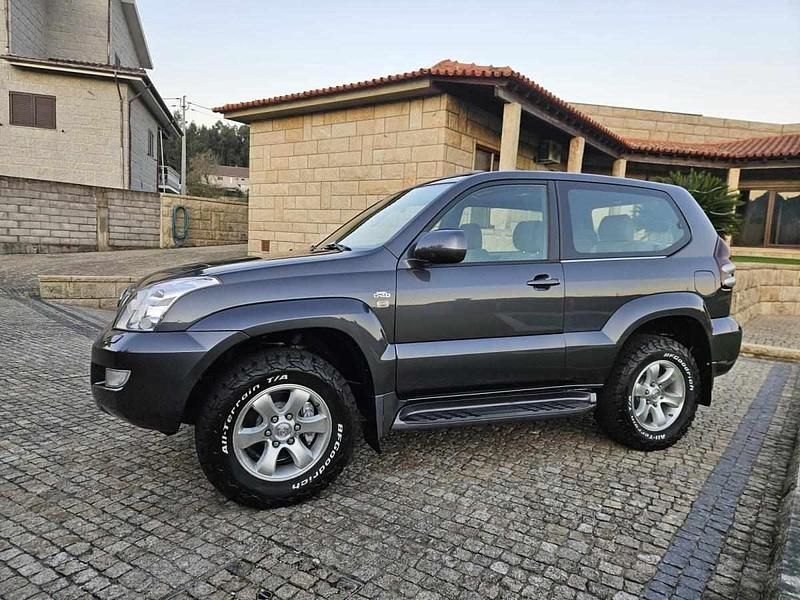 Usado Toyota Land Cruiser 163 HP (119 kW) 2004 Cinzento SUV