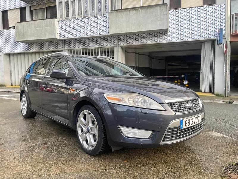 Usado Ford Mondeo Titanium 140 HP (102 kW) 2008 Cinzento Carrinha