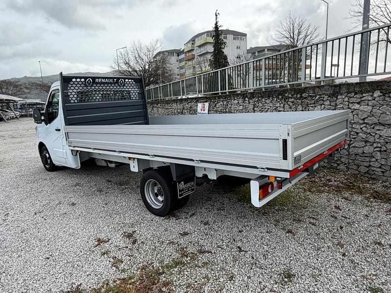 Usado Renault Master 163 HP (119 kW) 2021 Branco Monovolume
