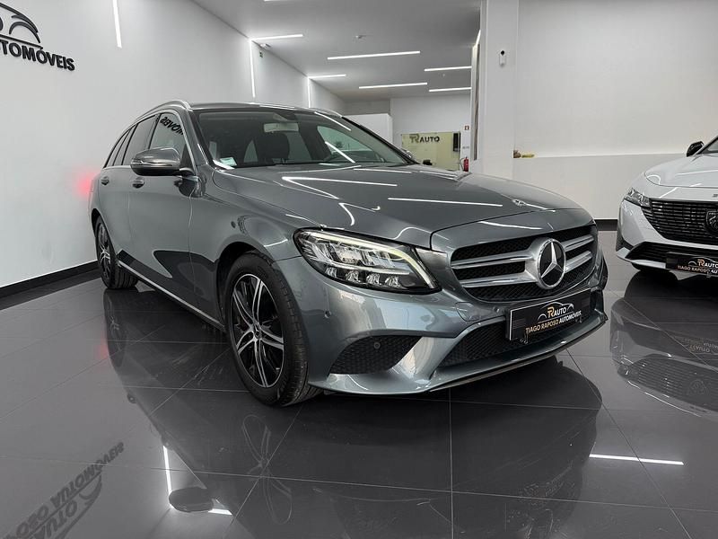 Usado Mercedes C220 Avantgarde 194 HP (142 kW) 2019 Cinza Carrinha