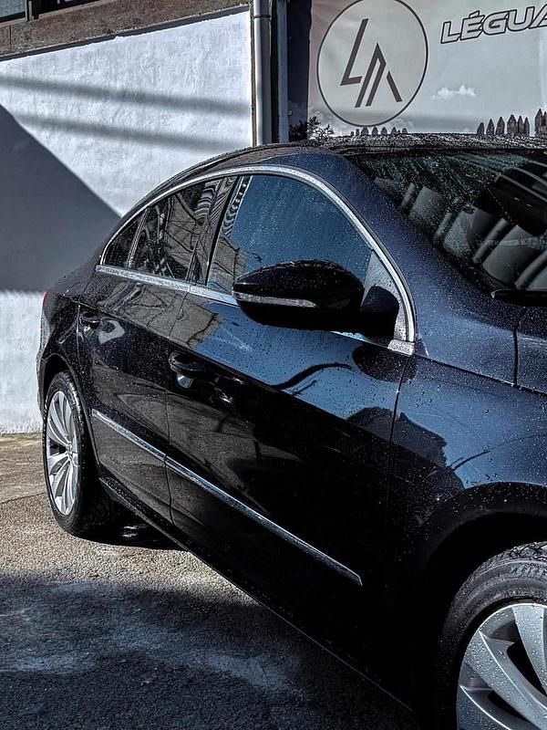 Usado VW Passat 140 HP (102 kW) 2010 Preto