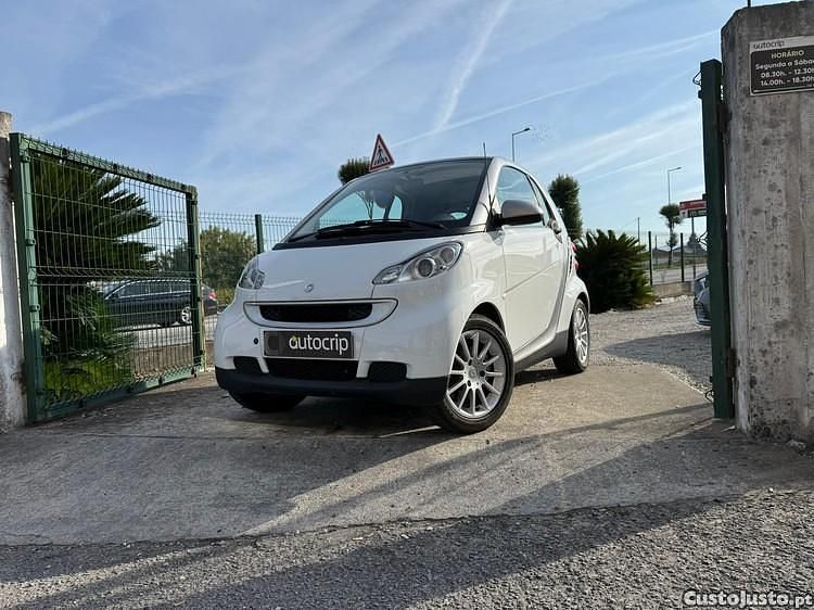 Branco Usado 2012 Smart ForTwo Coupé Passion Coupé | € 7.130 (Preço justo) - Imagem 1/1