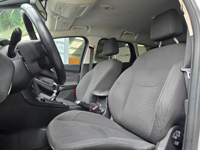 Usado Ford Focus 125 HP (91 kW) 2017 Cinzento Carrinha