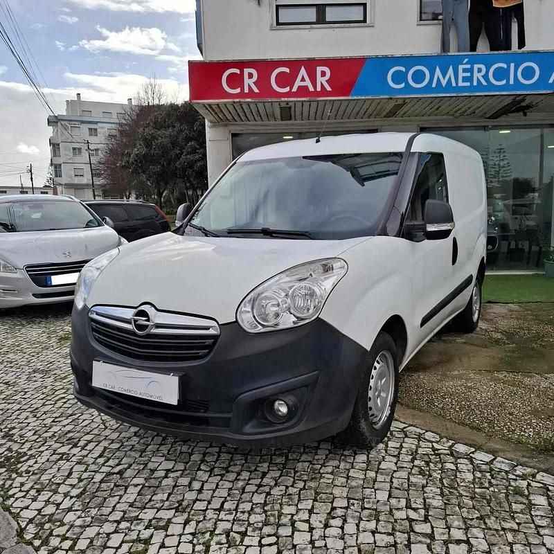 Usado Opel Combo 95 HP (69 kW) 2017 Branco Carrinha