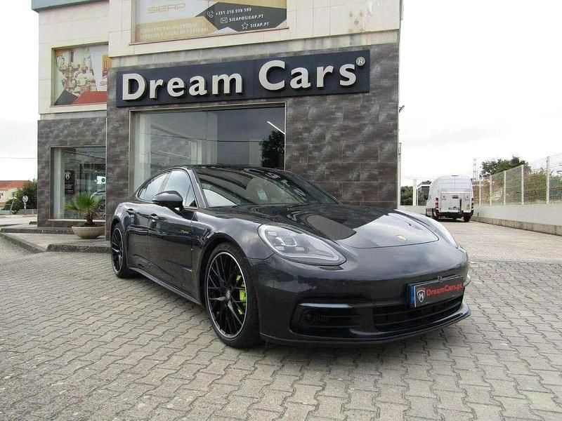 Usado Porsche Panamera 462 HP (339 kW) 2018 Cinza Sedan
