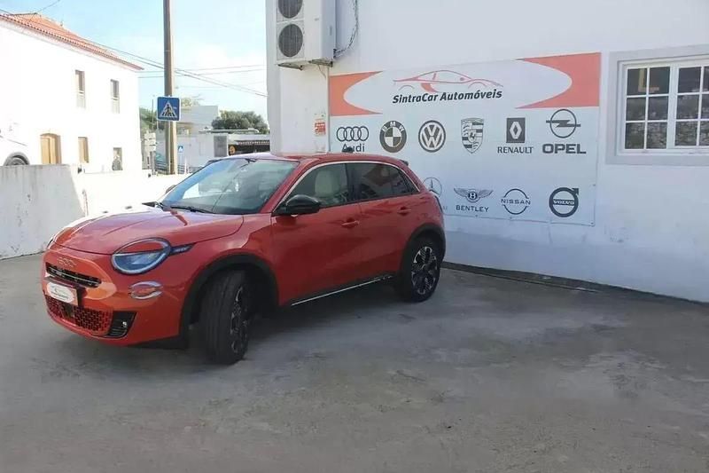 Usado Fiat 600E La Prima 114 kW (156 HP) 2023 Laranja SUV