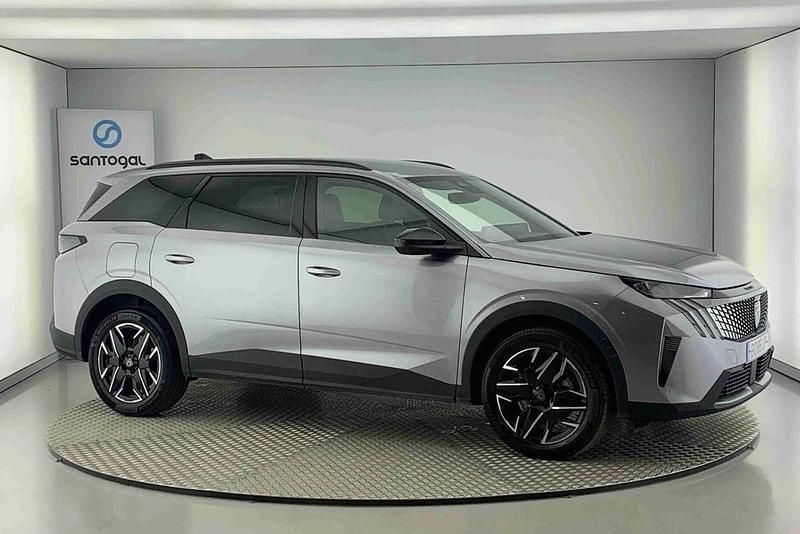 Cinzento Usado 2024 Peugeot 5008 Allure Monovolume | € 37.490 - Imagem 1/4