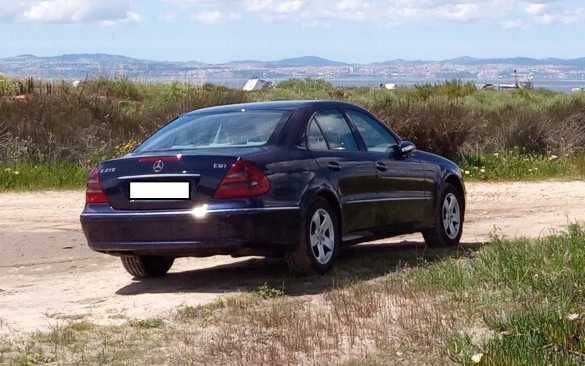 Usado 2004 Mercedes E270 Sedan | € 7.950 (Preço justo) - Imagem 1/3