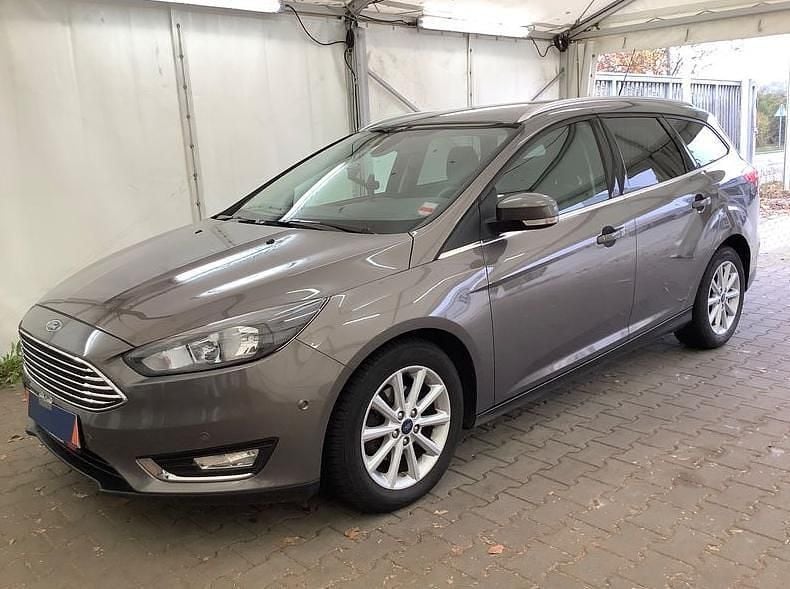 Cinzento Usado 2016 Ford Focus Carrinha | € 10.000 (Preço justo) - Imagem 1/4