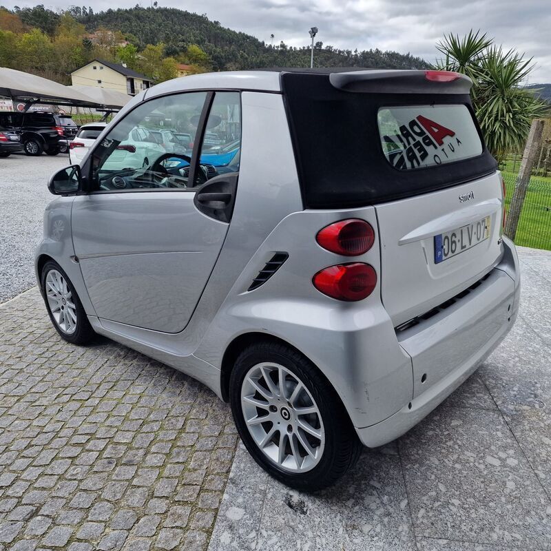 Usado Smart ForTwo Cabrio Passion 71 HP (52 kW) 2011 Cinza Cabrios