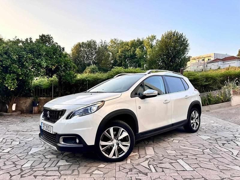 Usado Peugeot 2008 110 HP (80 kW) 2016 Branco SUV