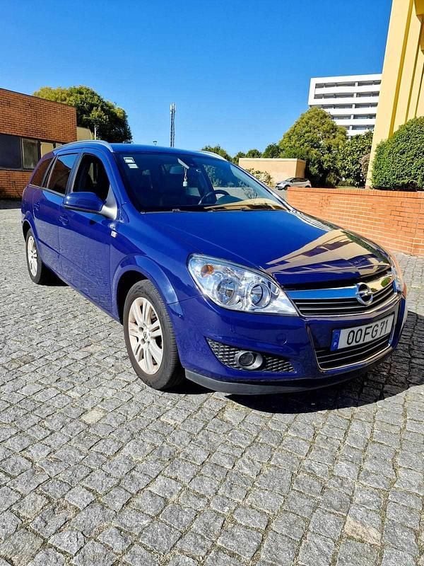 Azul Usado 2008 Opel Astra Carrinha | € 4.500 (Preço justo) - Imagem 1/4