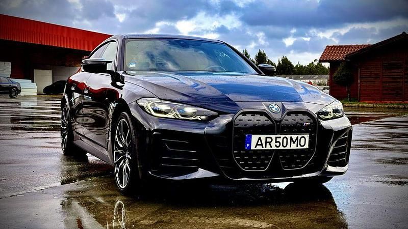 Usado BMW i4 Comfort Edition 400 kW (544 HP) 2022 Sedan