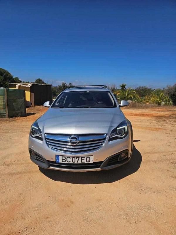 Cinzento Usado 2016 Opel Insignia Carrinha | € 7.750 - Imagem 1/4