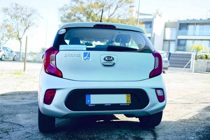 Usado Kia Picanto 67 HP (49 kW) 2019 Cinzento Citadino