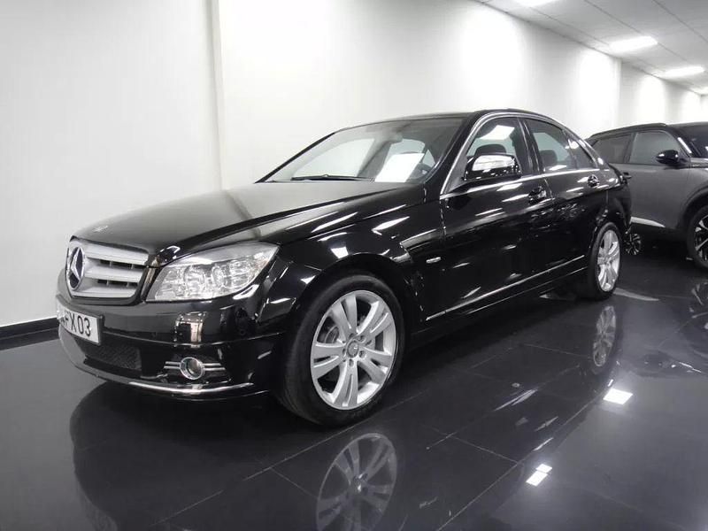 Preto Usado 2008 Mercedes C220 Avantgarde | € 14.500 - Imagem 1/4