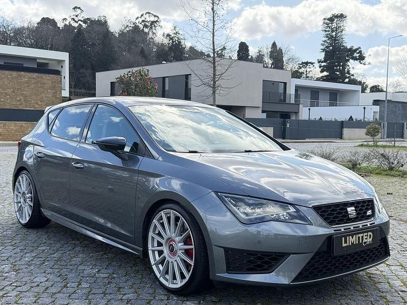 Usado Seat Leon CUPRA 280 HP (205 kW) 2016 Sedan
