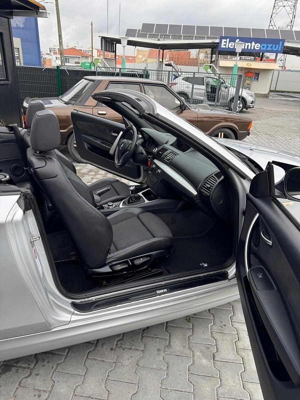 Usado BMW 118 Cabriolet 143 HP (105 kW) 2010 Cinzento Cabrios