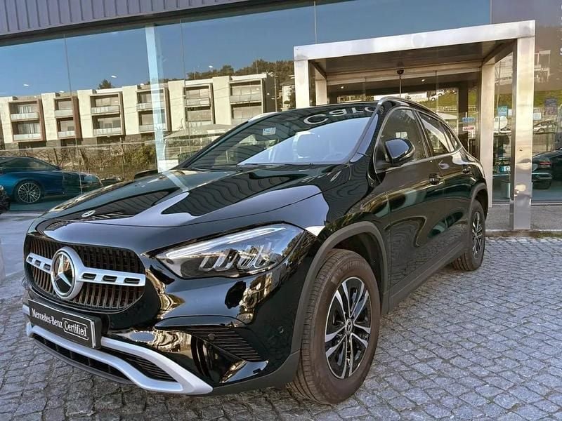 Preto cosmos Novo 2025 Mercedes GLA250 SUV | € 53.000 (Preço justo) - Imagem 1/4