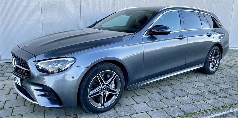 Usado 2022 Mercedes E300 Premium Sedan | € 40.990 (Super Preço) - Imagem 1/4