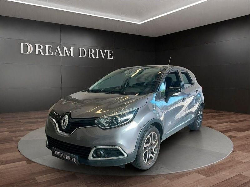 Cinzento Usado 2014 Renault Captur SUV | € 11.699 (Preço justo) - Imagem 1/4