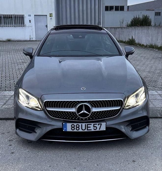 Usado Mercedes E220 AMG 194 HP (142 kW) 2018 Coupé