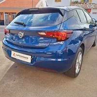 Usado Opel Astra GS Line 130 HP (95 kW) 2020 Azul escuro