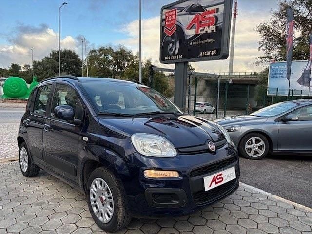Usado Fiat Panda Lounge 69 HP (50 kW) 2015 Azul Citadino