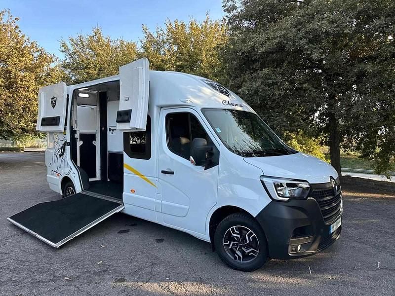 Branco Usado 2023 Renault Master Van | € 59.990 - Imagem 1/4