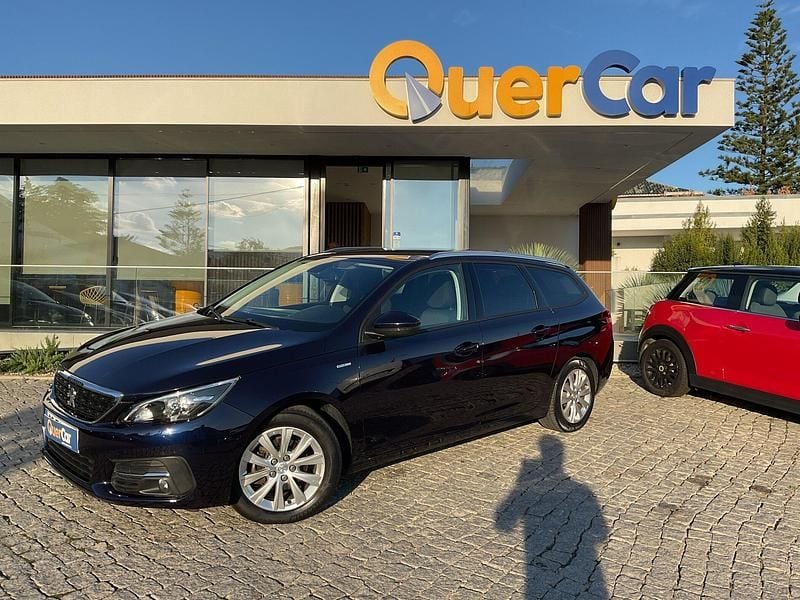 Azul escuro Usado 2019 Peugeot 308 Style Carrinha | € 13.900 (Bom preço) - Imagem 1/4
