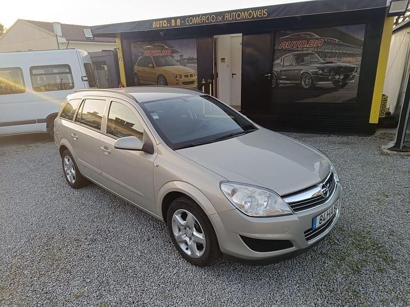 Usado Opel Astra Enjoy 90 HP (66 kW) 2008 Outro Carrinha
