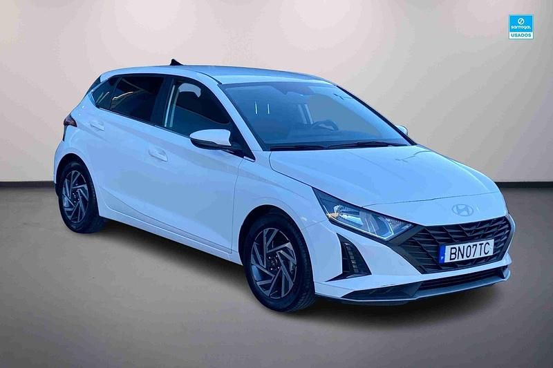 Branco Usado 2024 Hyundai i20 Comfort | € 17.800 (Preço justo) - Imagem 1/4