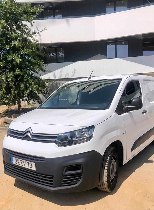 Branco Usado 2020 Citroën Berlingo Monovolume | € 11.500 (Bom preço) - Imagem 1/4