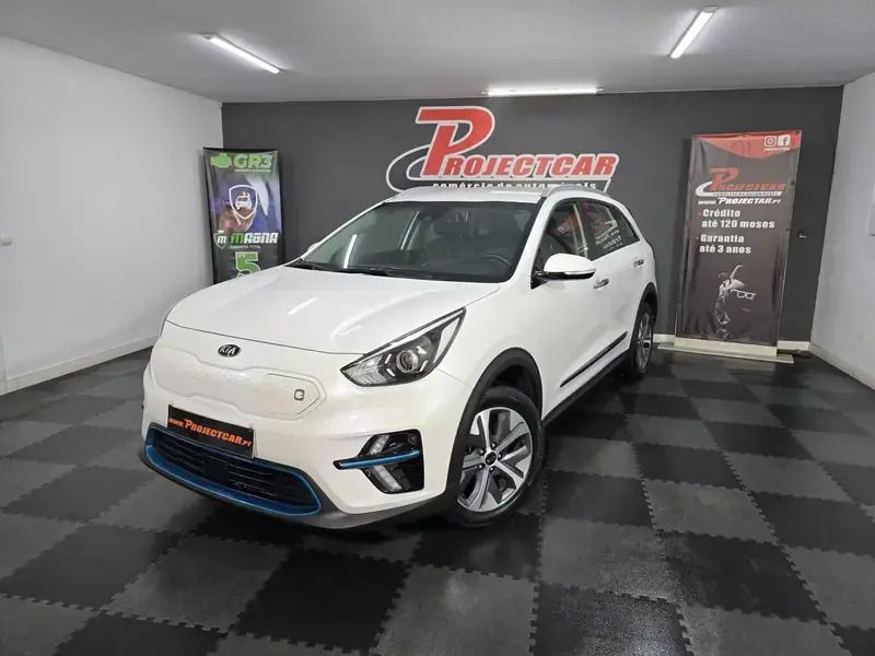 Branco Usado 2021 Kia e-Niro SUV | € 23.900 (Preço justo) - Imagem 1/4
