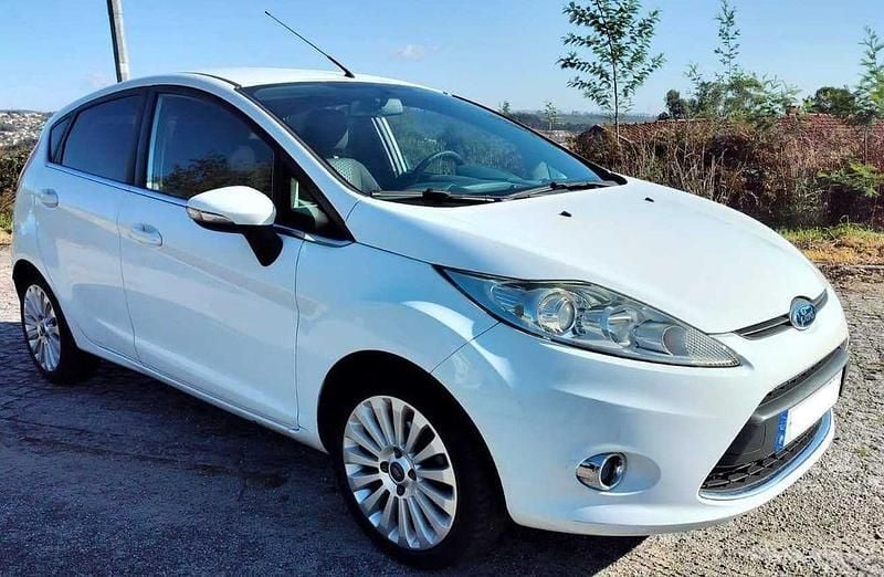 Usado 2009 Ford Fiesta Titanium Sedan | € 3.850 (Bom preço) - Imagem 1/4